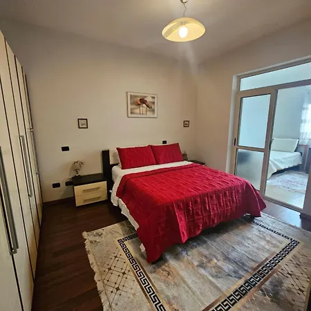 Apartment Center Viola *