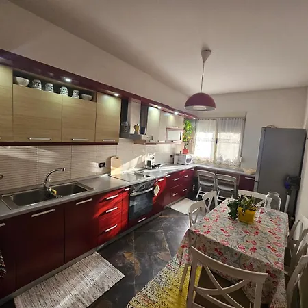 Center Viola Apartment *